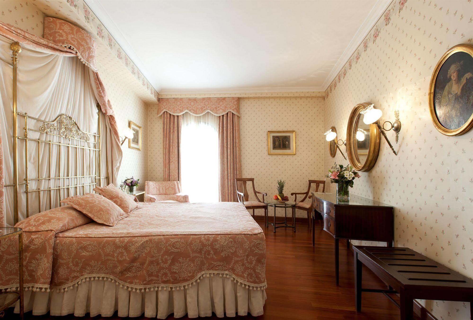 Hotel Dona Maria Sevilla
