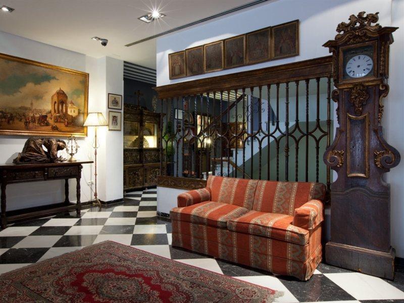 Dona Maria Hotel 4*