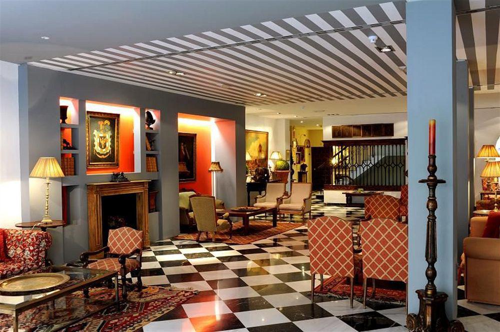 Hotel Dona Maria 4*